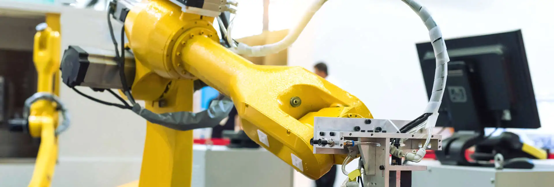 Applicazione delle Tecnologie Industry 4.0 per la Fabbrica Intelligente e lo Smart Manufacturing